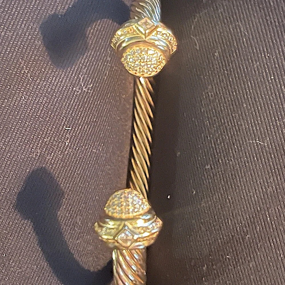 EUC David Yurman RENAISSANCE® OVAL CABLESPIRA® BRACELET, 18K Gold, Diamonds, 7mm - Picture 4 of 9